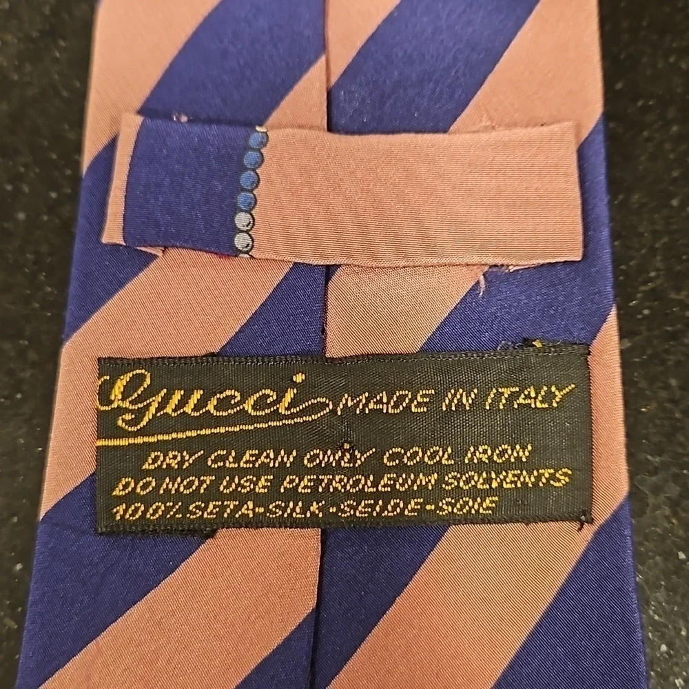 GUCCI 100% Silk Tie ~ Navy Blue & Brown Striped Print